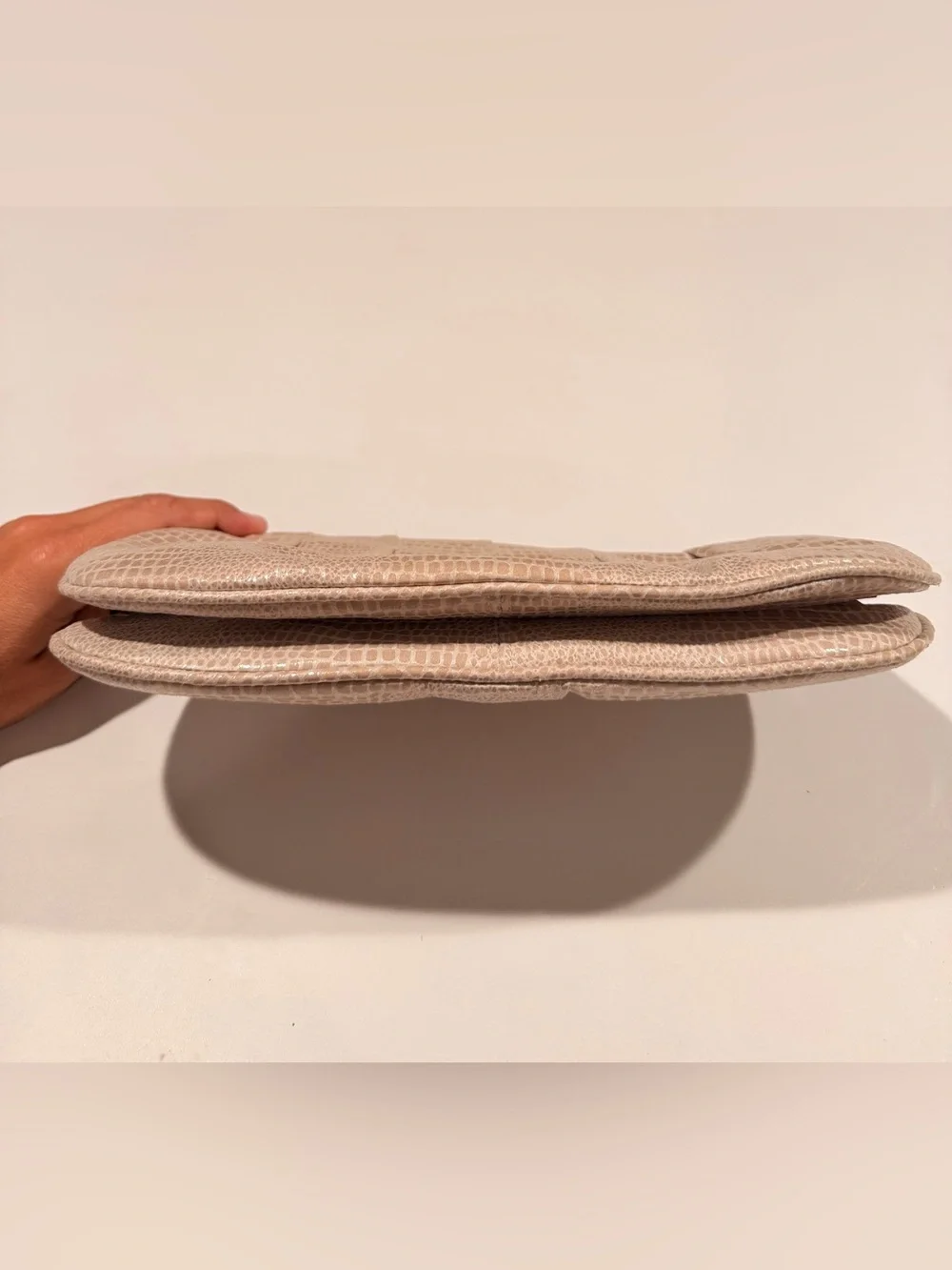 Vintage Bonita Bags NY Faux Croc Pleated Clutch – Neutral Cream